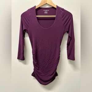 Pea in The Pod-Side Ruched 3/4 Sleeve Maternity Top BURGUNDY XS